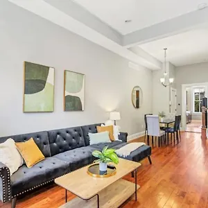 https://historic-benton-park-townhome.saint-louishotels.com